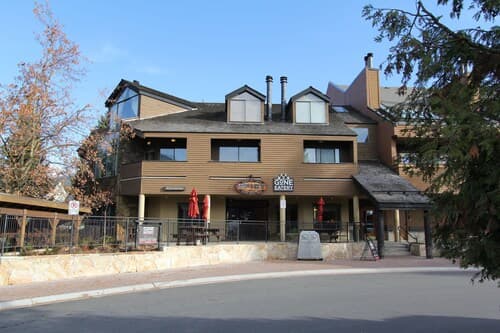 Rainbow Suites by Whistler Retreats