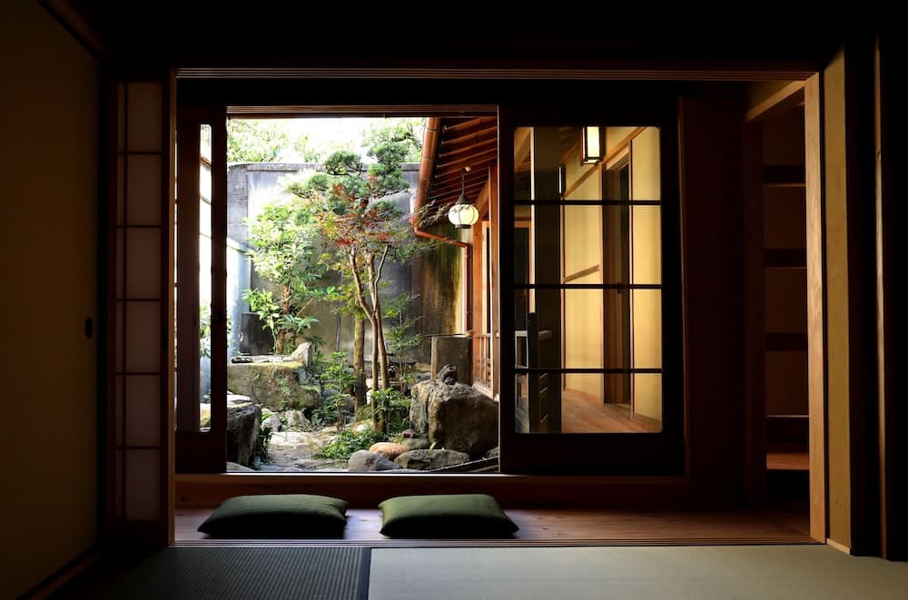 Traditional Guesthouse TONARI