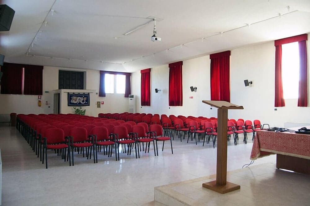 Toplantı salonu/imkânları