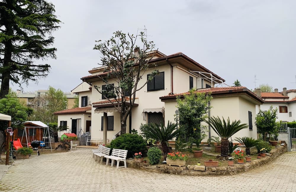 B&B 32