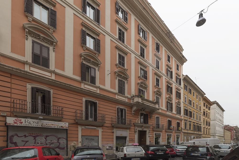 Vittorio Emmanuele & Colosseo Studio