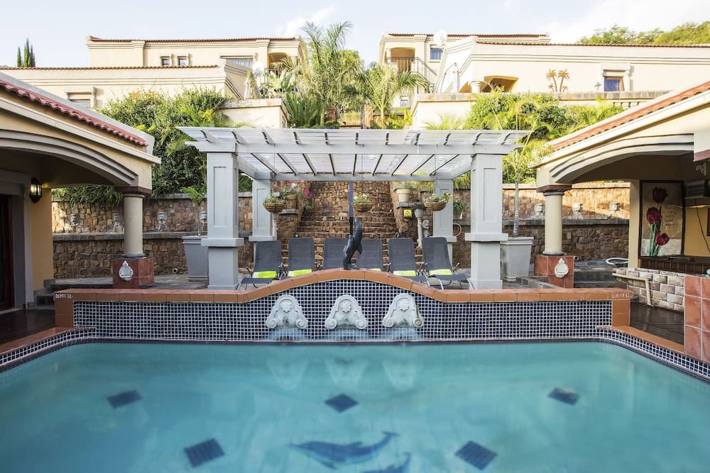 The Royal Palm Bed & Breakfast