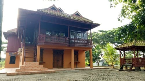 T-Rooms Homestay Bandara