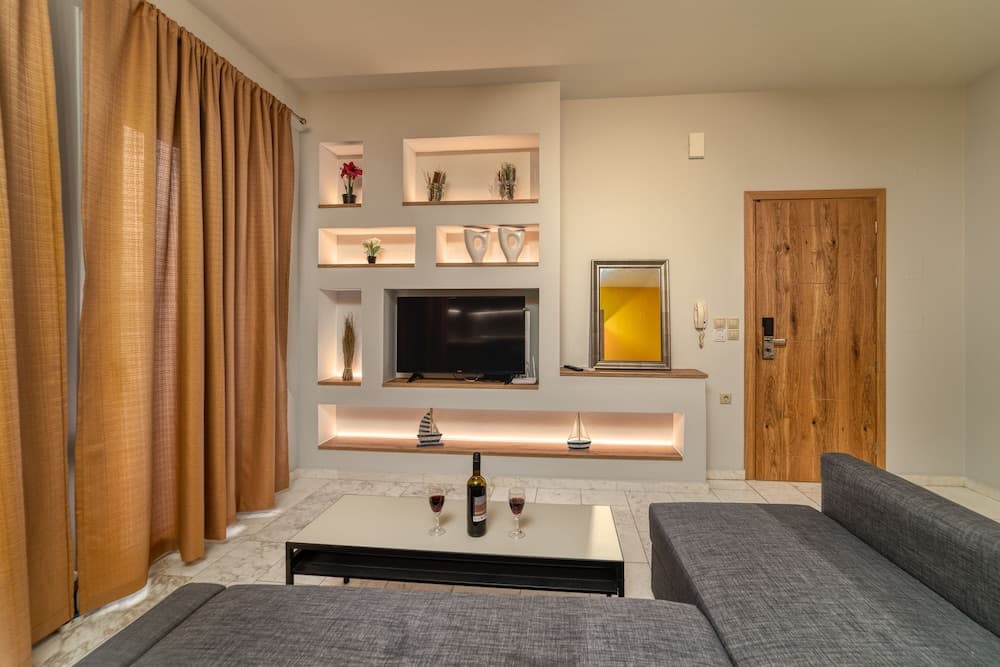 Amoudara Suites