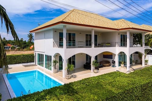 Modern 4 Bedrooms Pool Villa - VY