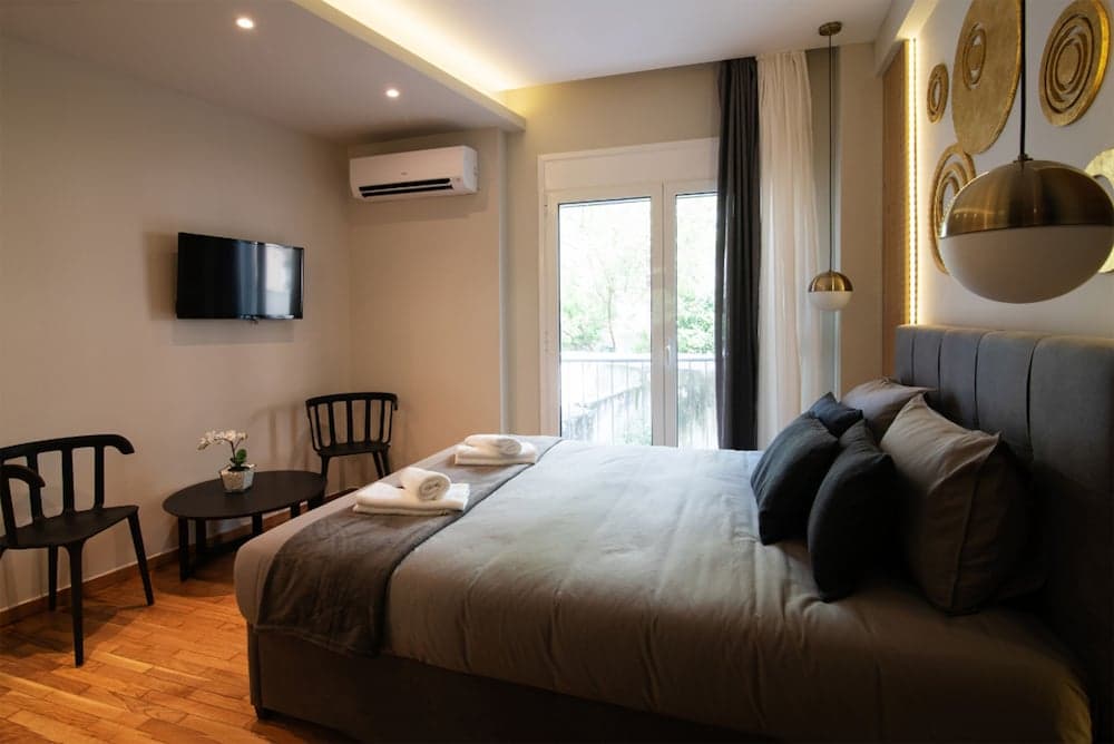 Central Charming Studio