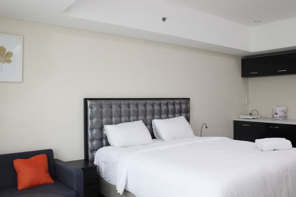 Strategic Studio Room Tamansari La Grande Apartment