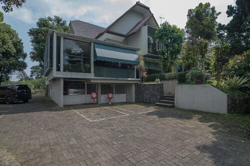 RedDoorz near UPI Setiabudi 2