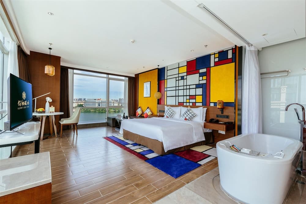 Hisilk Artwork Center Fliport Coso Hotel