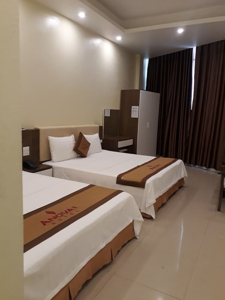 Anova 2 Hotel