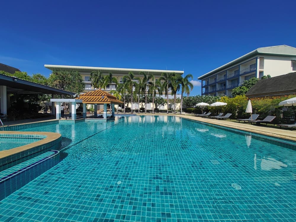 Blue Beach Grand Resort and Spa in Chalong Phuket by Dayuu