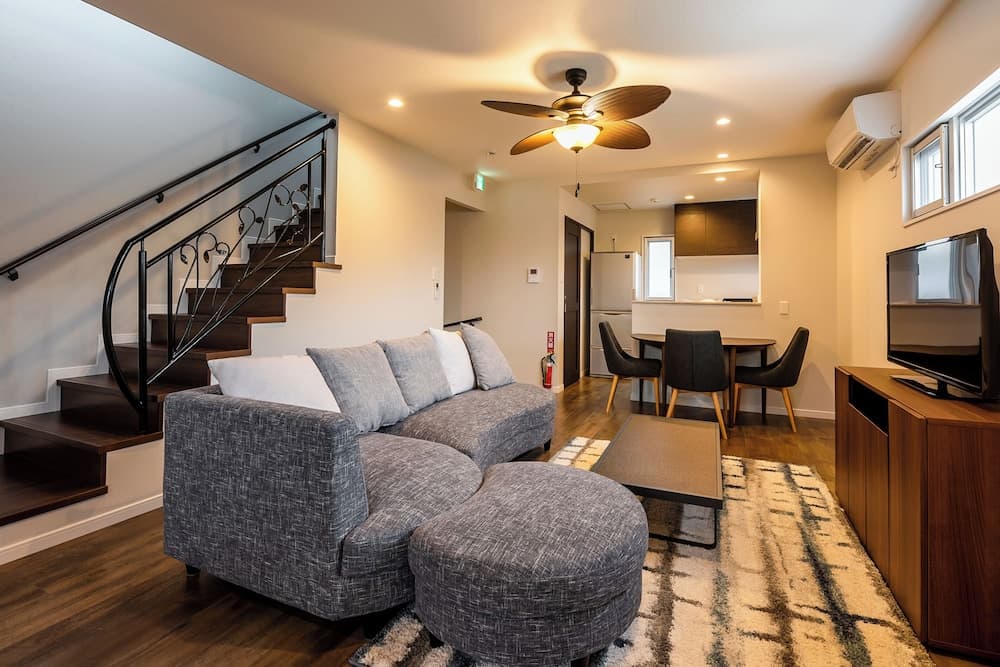 Tsukasa Condo Chatan Araha