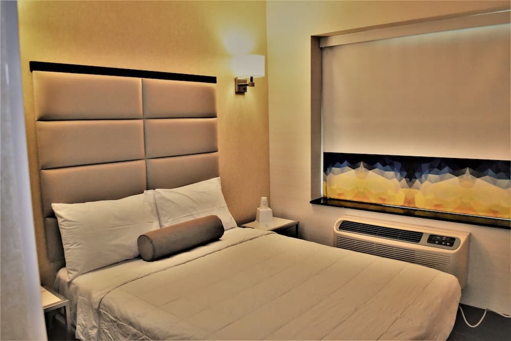 7 Days Hotel Bronx