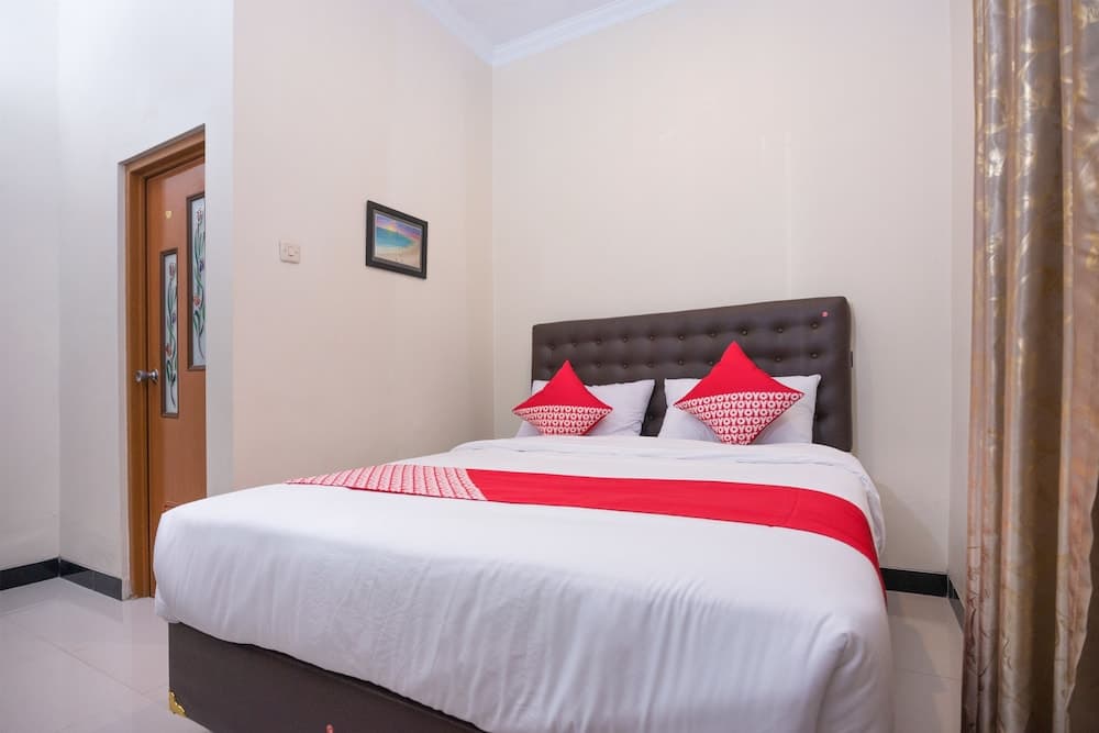 Super OYO 1226 Al Abror Homestay
