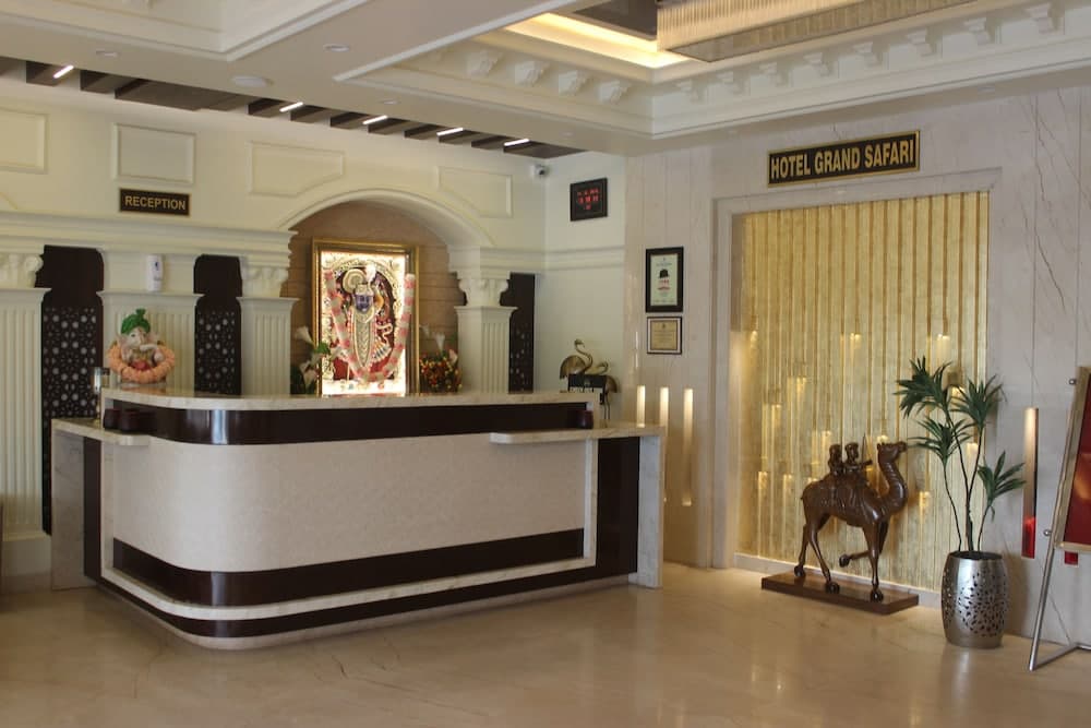 Hotel Grand Safari