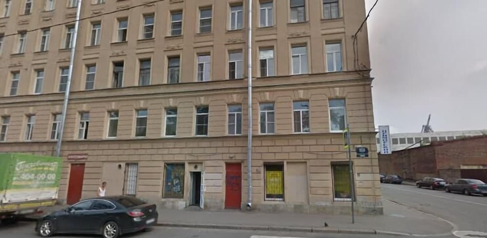 RentalSPb near Sevkabel Port