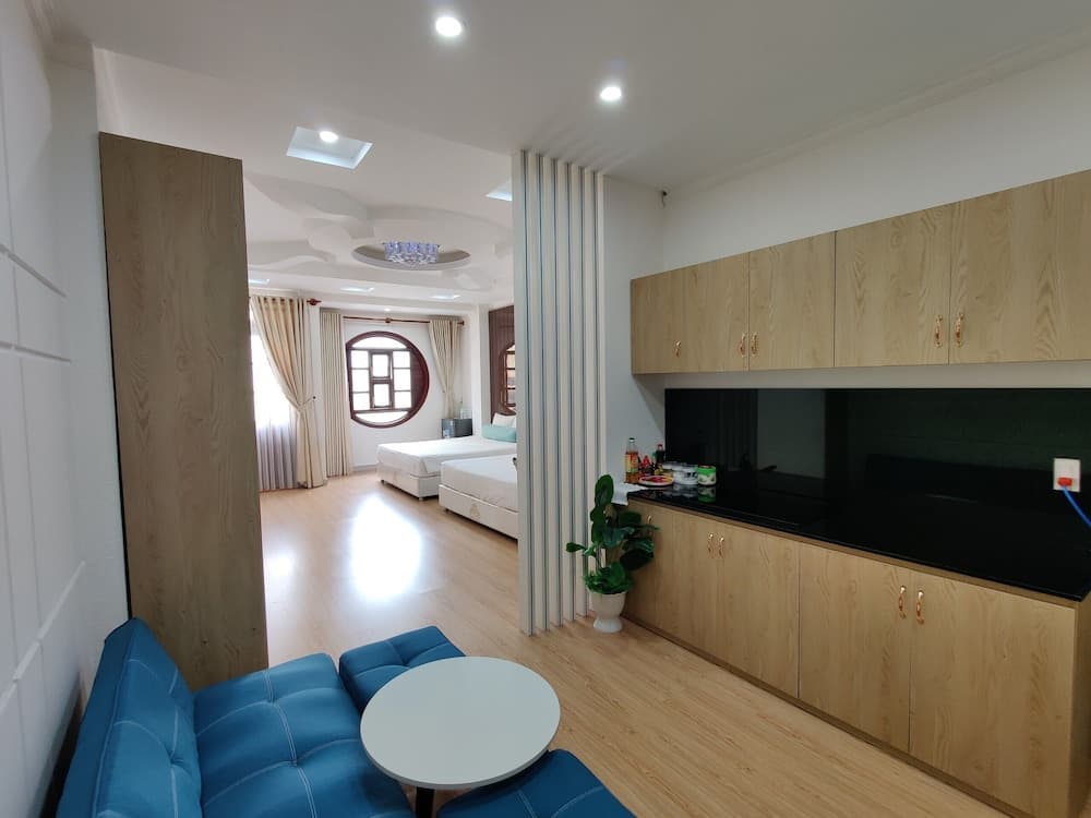 Winter Spring Homestay Center