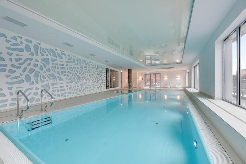 Downtown Apartments Waterlane Island - Riverview Pool, SPA, Gym & Parking