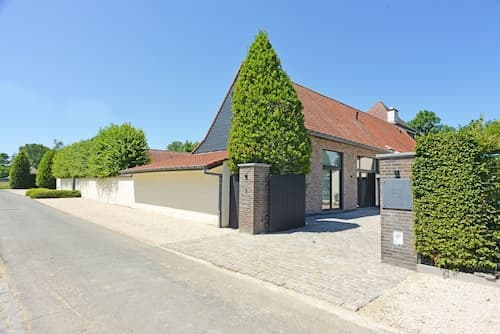 Hof van Eine