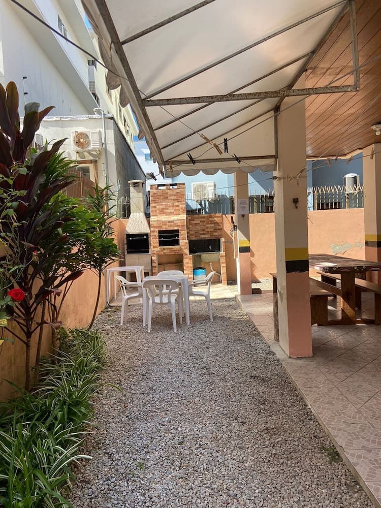 Barbekü/piknik alanı