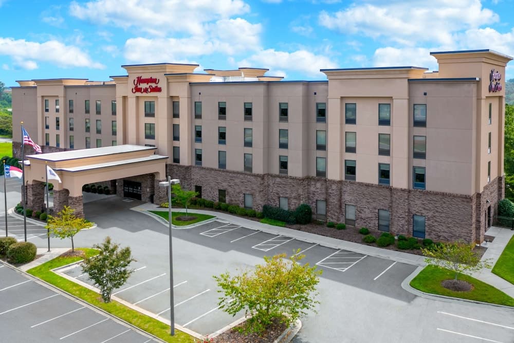 Hampton Inn & Suites Winston-Salem/University Area, NC