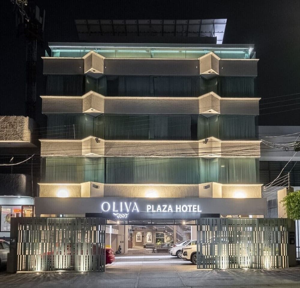Oliva Plaza Hotel