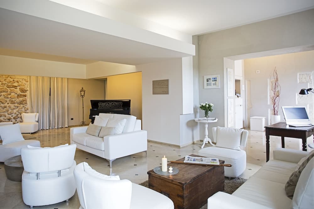 Lobi dinlenme salonu