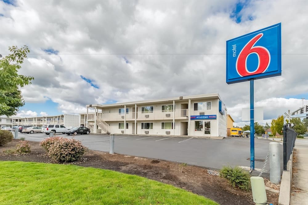Motel 6 Beaverton, OR