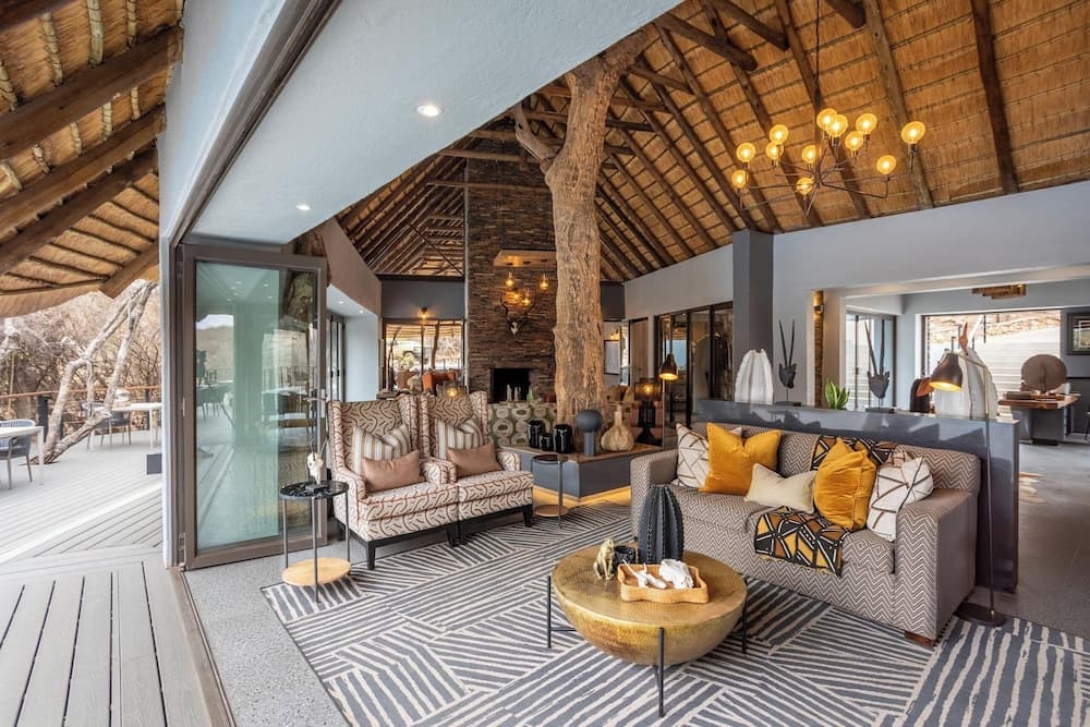 Tuningi Safari Lodge