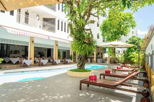 La Vintage Resort
