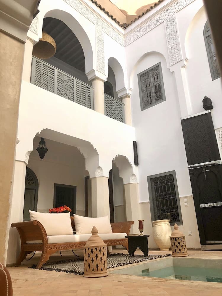 Riad Hadika Maria