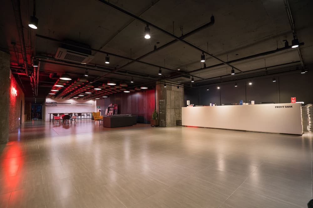 Lobi dinlenme salonu