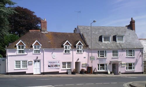 Mariners Hotel