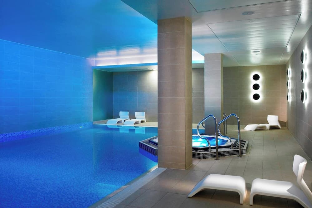 Lingfield Park Marriott Hotel & Country Club