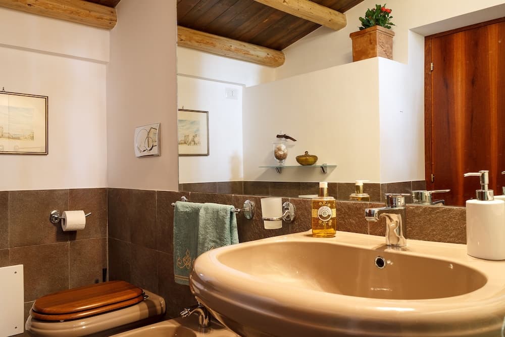 Banyo lavabosu