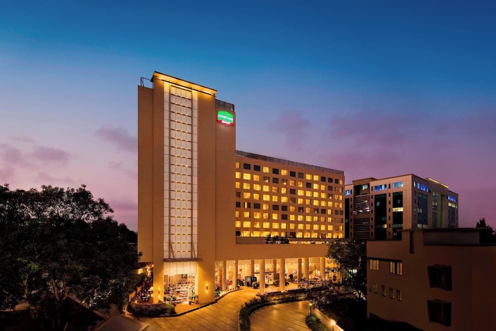 Courtyard by Marriott Mumbai International Airport