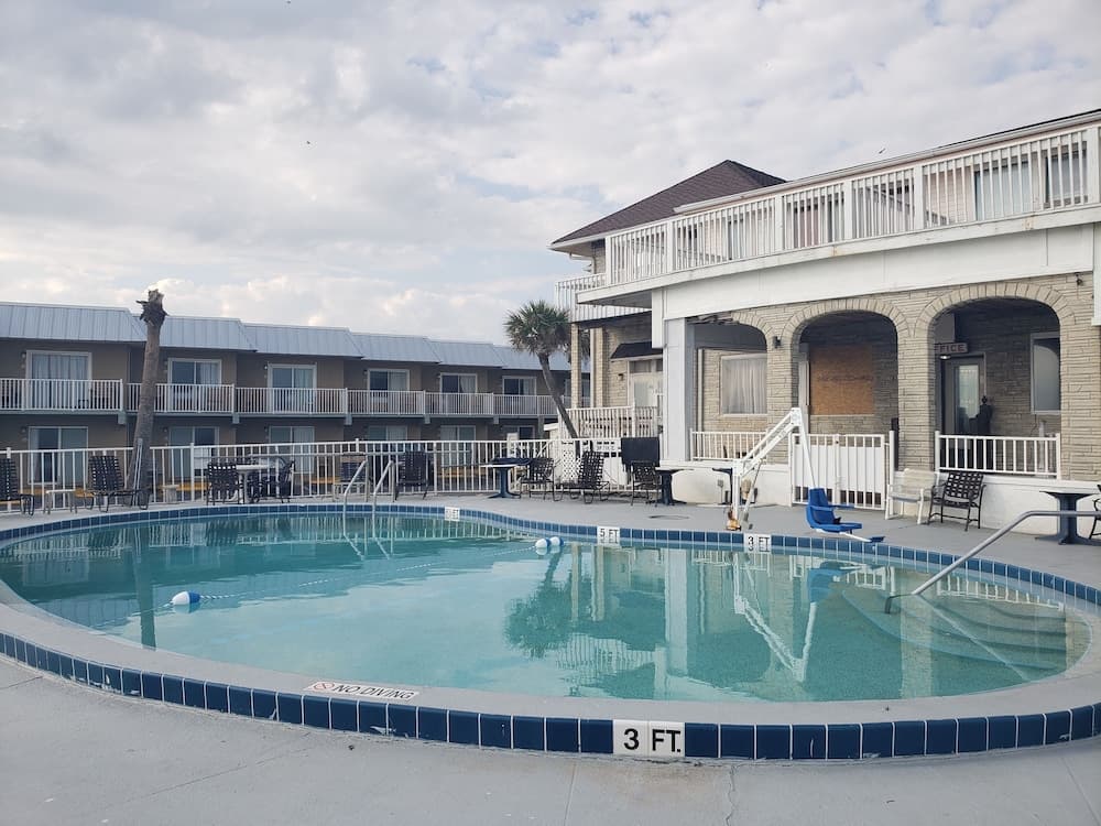 Topaz Motel