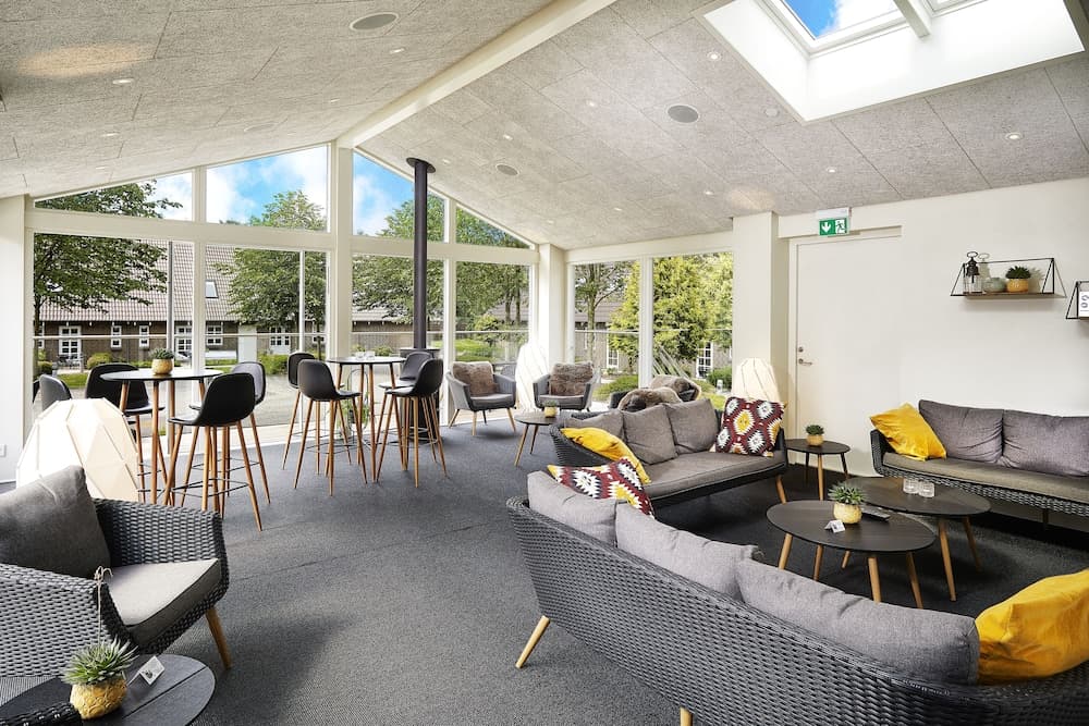 Lobi dinlenme salonu