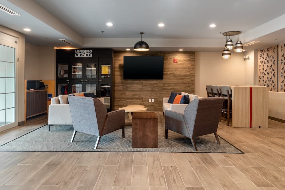 Candlewood Suites Enterprise S by IHG