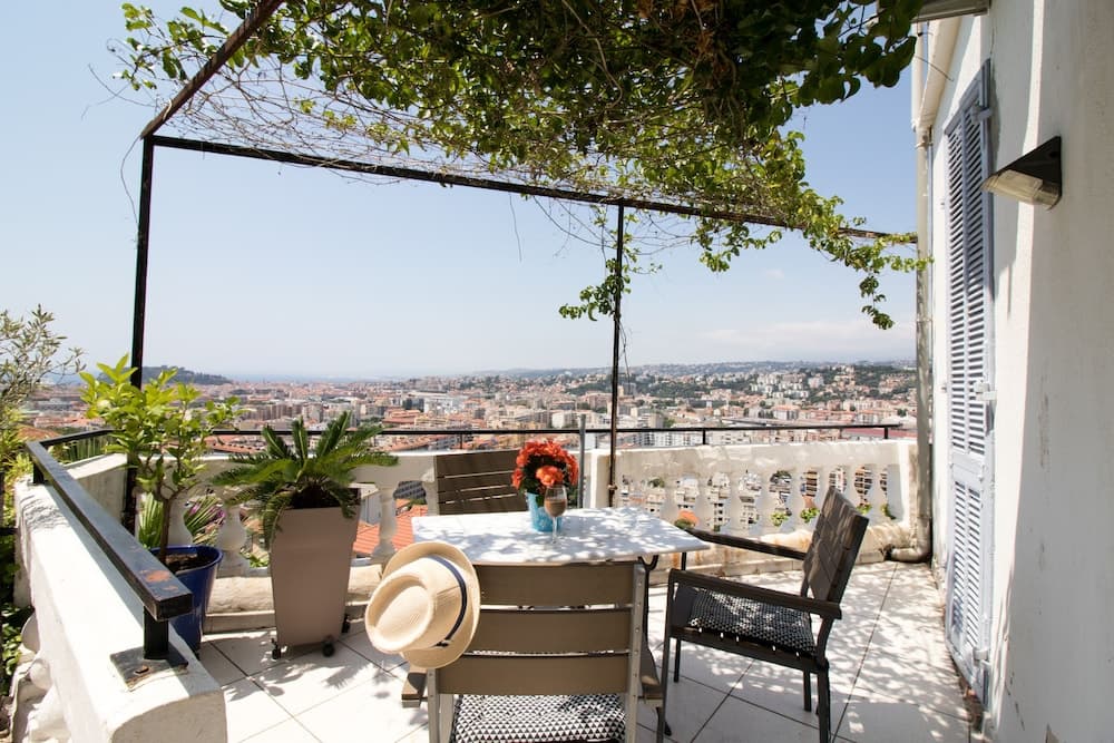 Le Panoramic Boutique Hotel