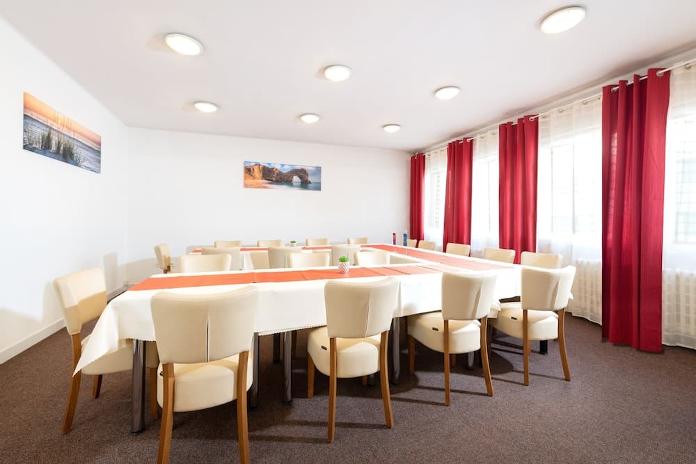 Toplantı salonu/imkânları