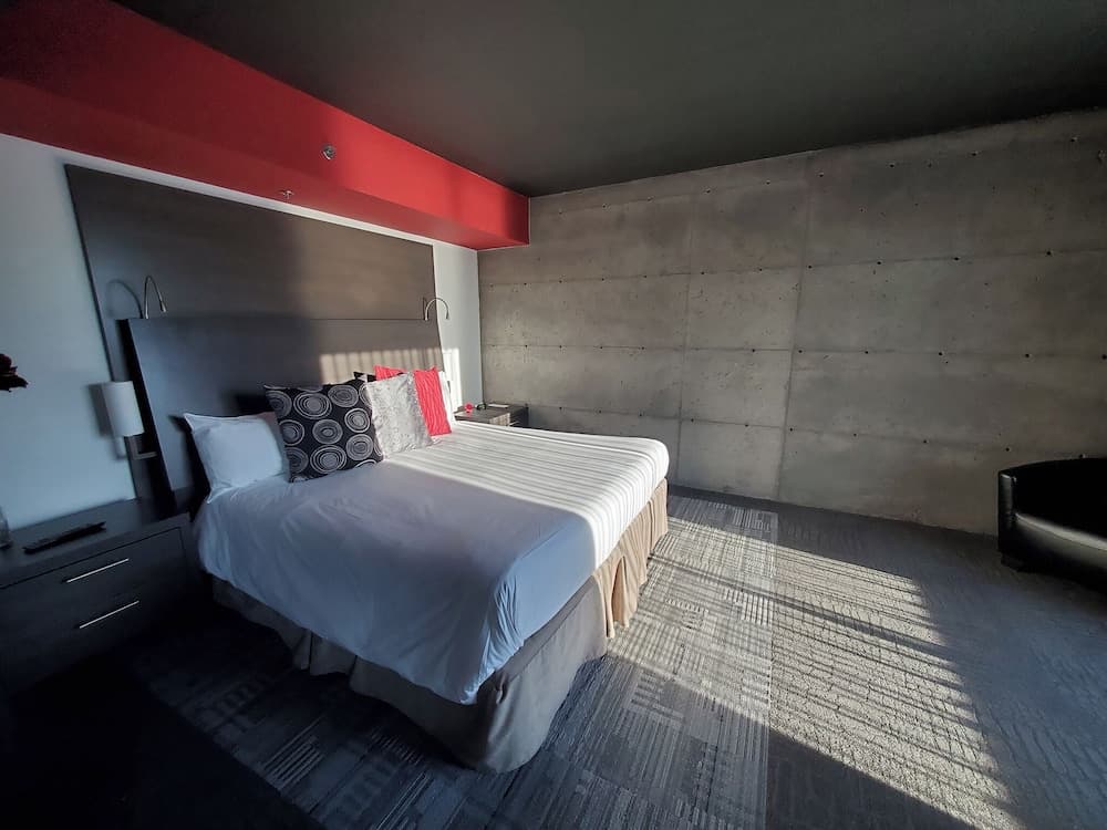 Grand Times Hotel Sherbrooke