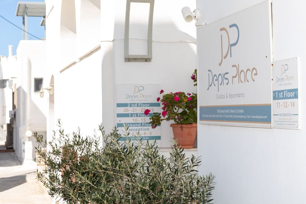 Depis Place & Apartments