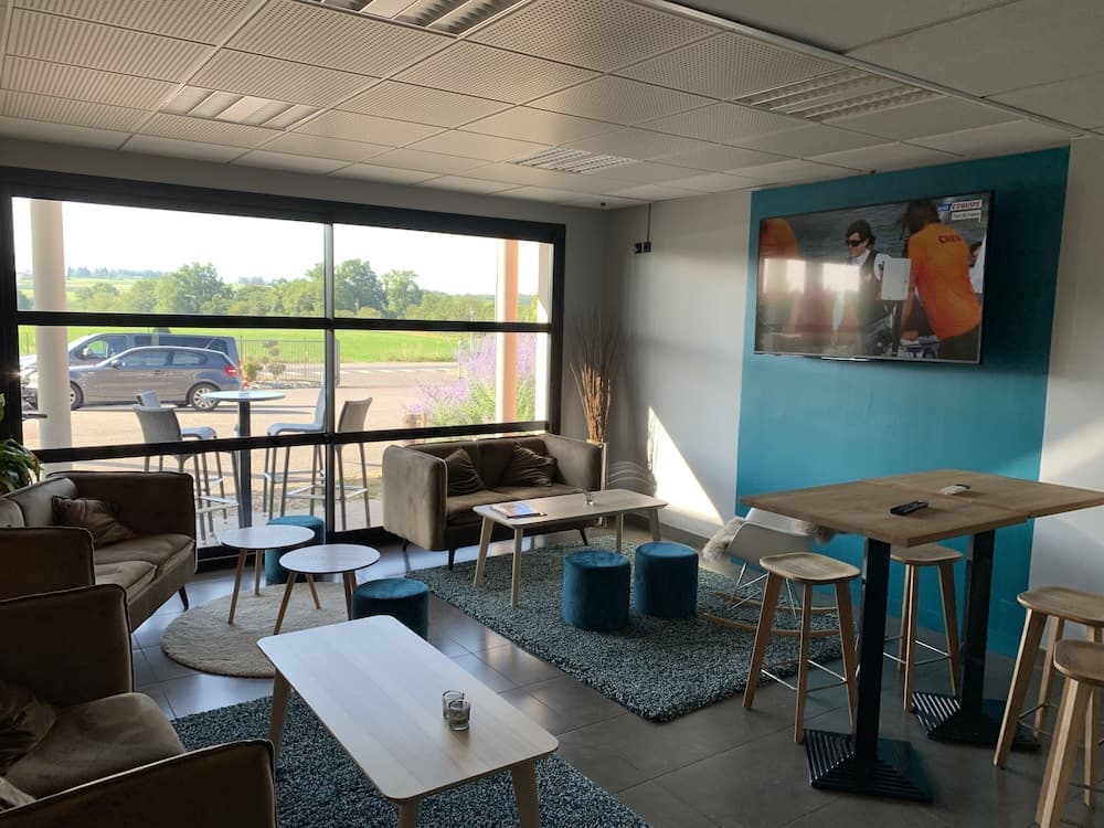 Lobi dinlenme salonu