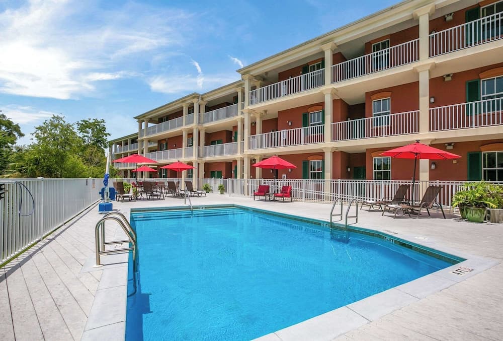 Water Street Hotel & Marina, Ascend Hotel Collection