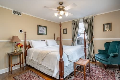 Cedars of Williamsburg Bed & Breakfast