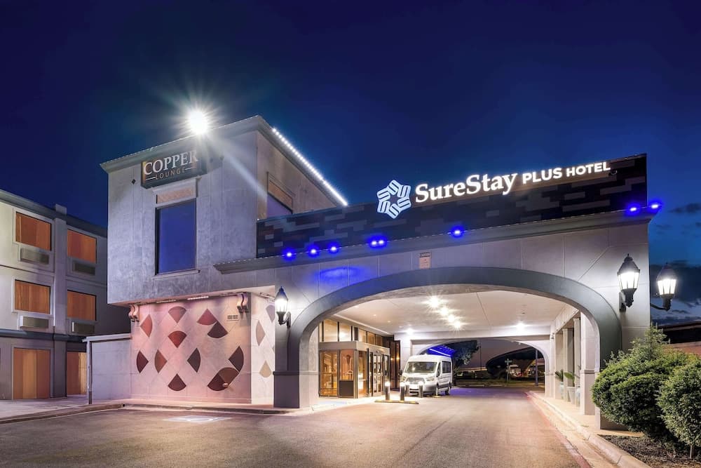 SureStay Plus Hotel by Best Western Lubbock Medical Center