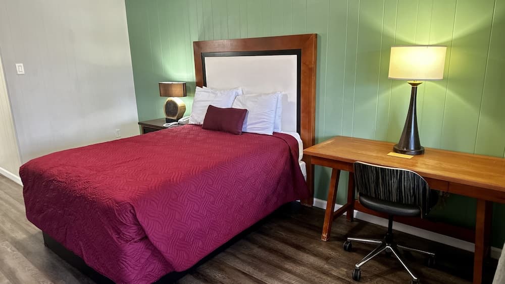 Colonial Inn Franklin