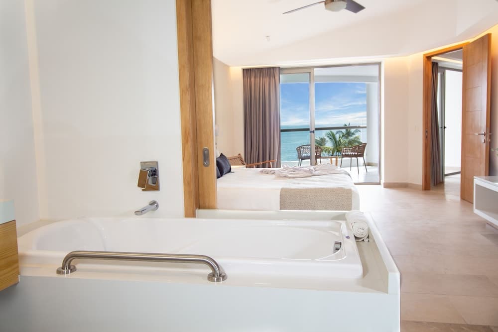 Sunset Plaza Beach Resort & Spa Pto Vallarta All Inclusive