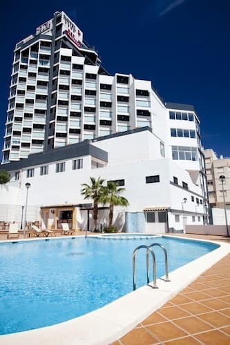 Hotel La Familia Gallo Rojo